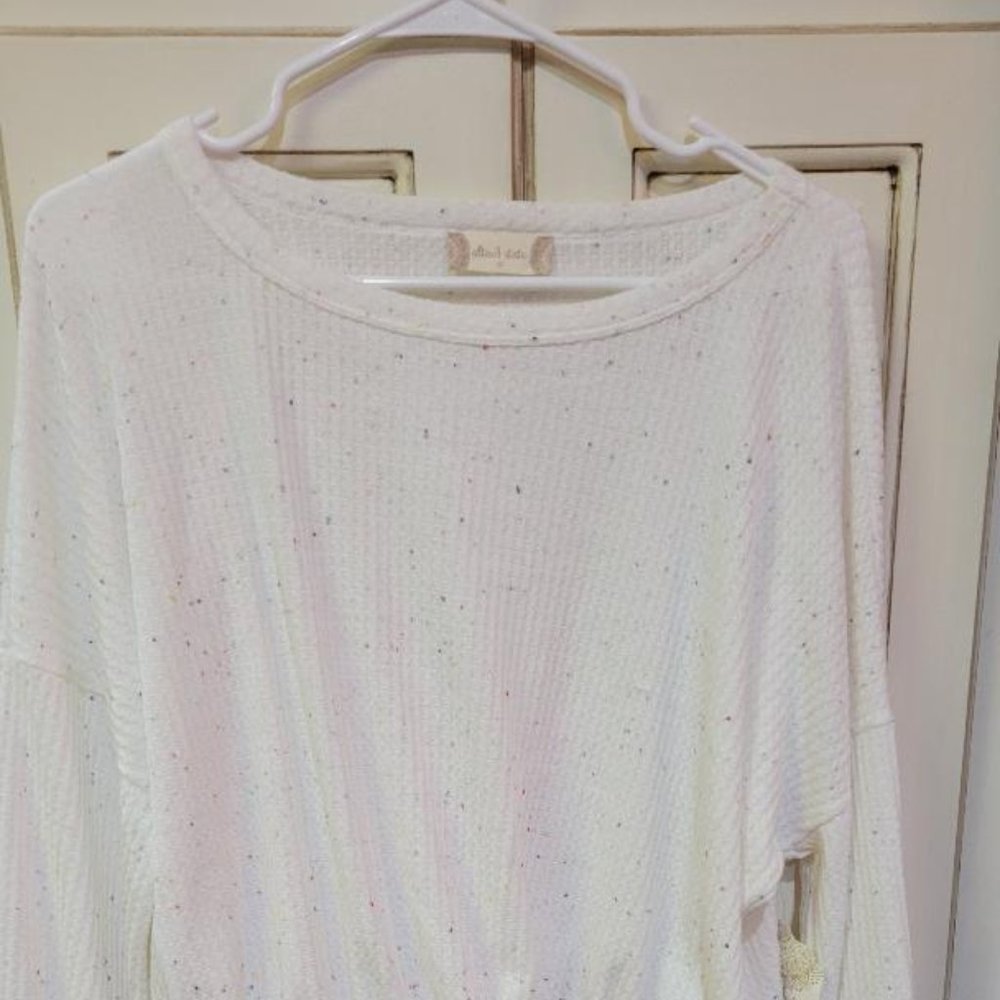 Altraid State Light weight shirt/sweater NWT